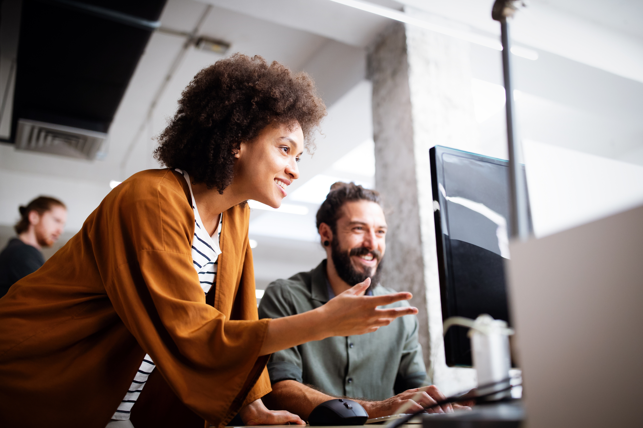 Enterprise employees use a GenAI platform on a desktop computer